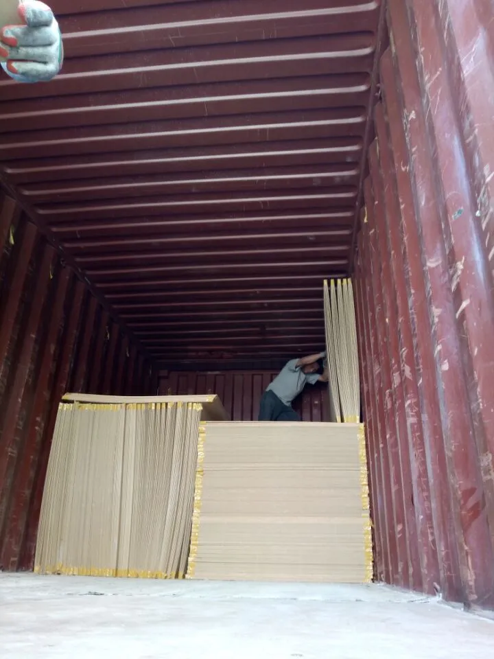 1220*2440*17mm Black Film Faced Plywood WBP Glue Finger Joint Core for Construction