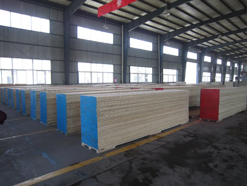 Melamine WBP Phenolic Glue Pine LVL Scaffold Plank